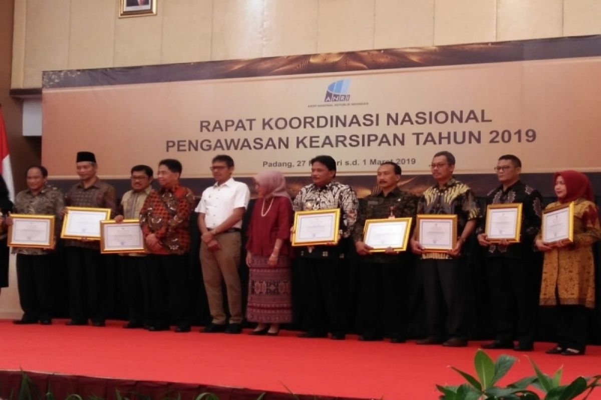 Pemkot Magelang terima penghargaan di bidang kearsipan