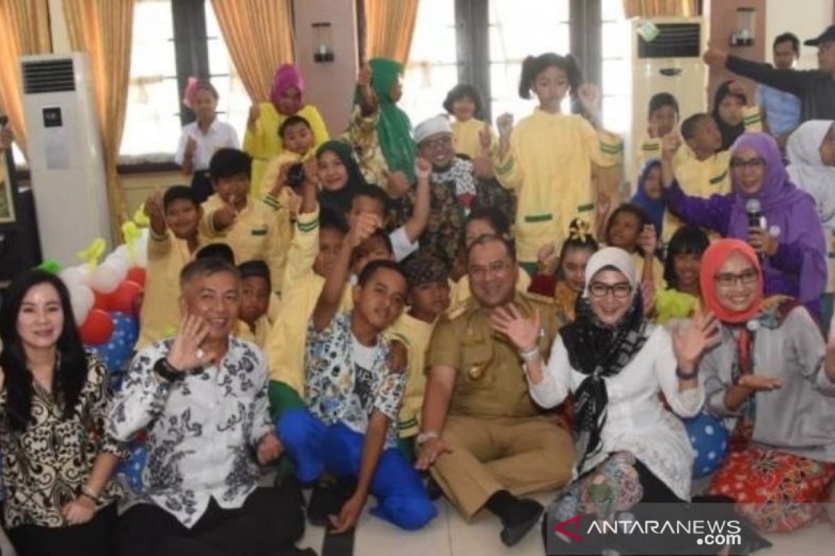 Gubernur Babel rayakan HUT ke-64 YPAC bersama puluhan anak disabilitas