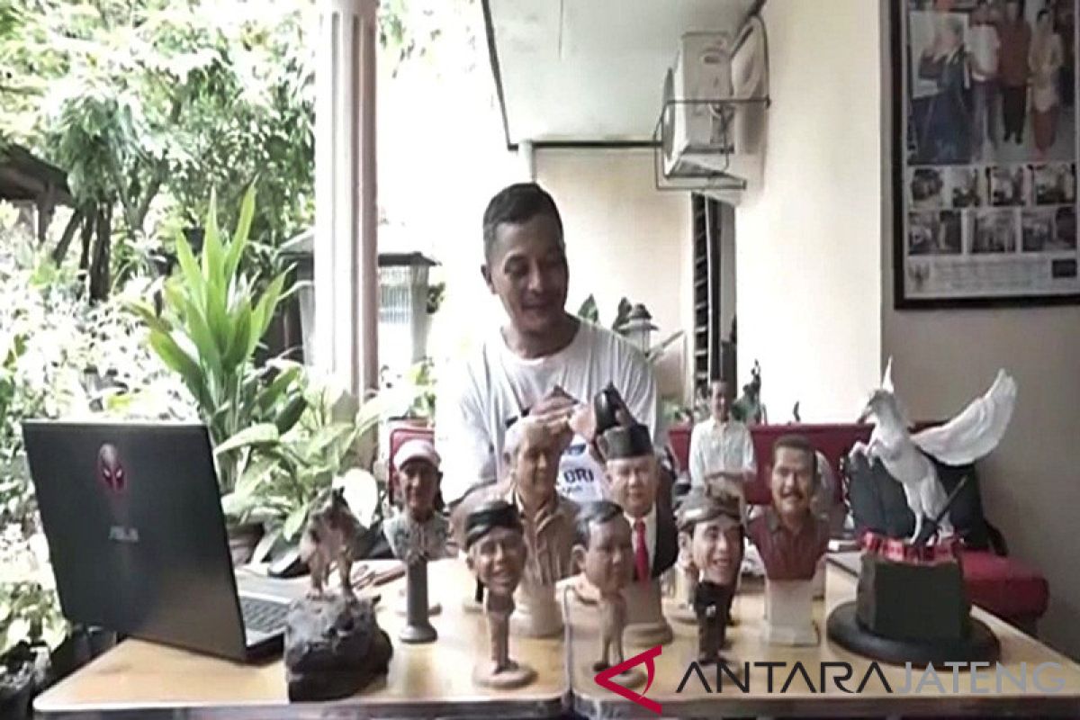 Kerajinan "action figure" capres banjir pesanan