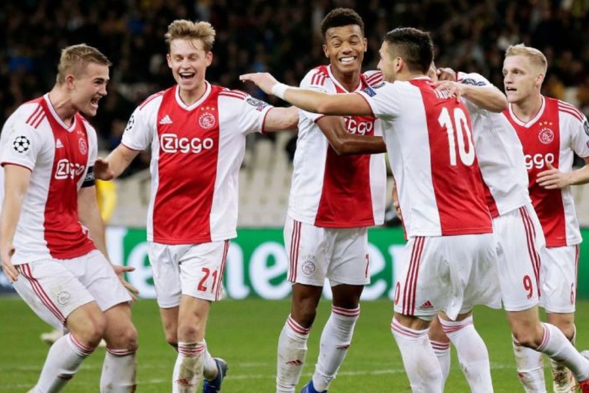 Ajax manfaatkan peluang Madrid tanpa Ramos