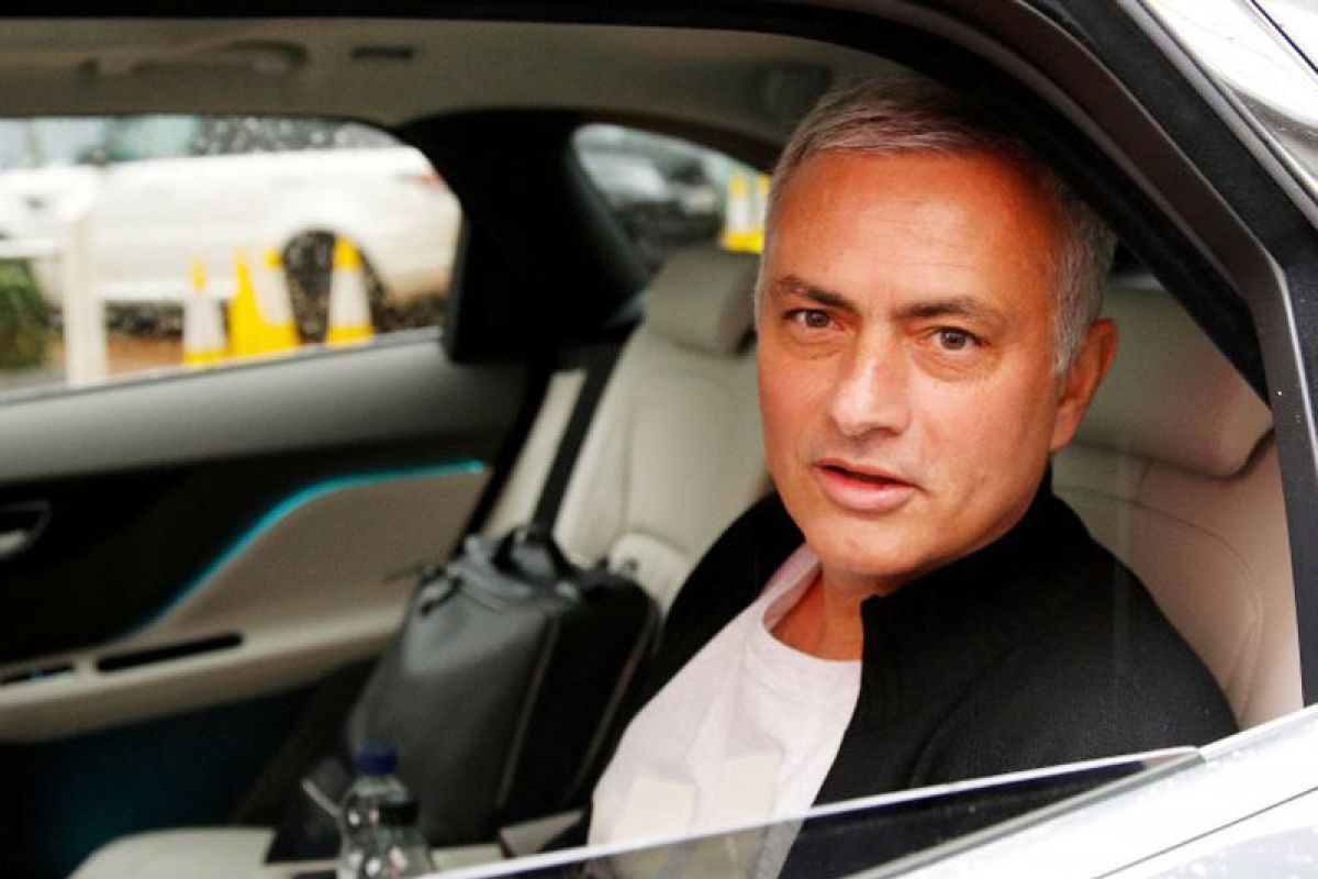 Jose Mourinho gagal mendarat di Prancis