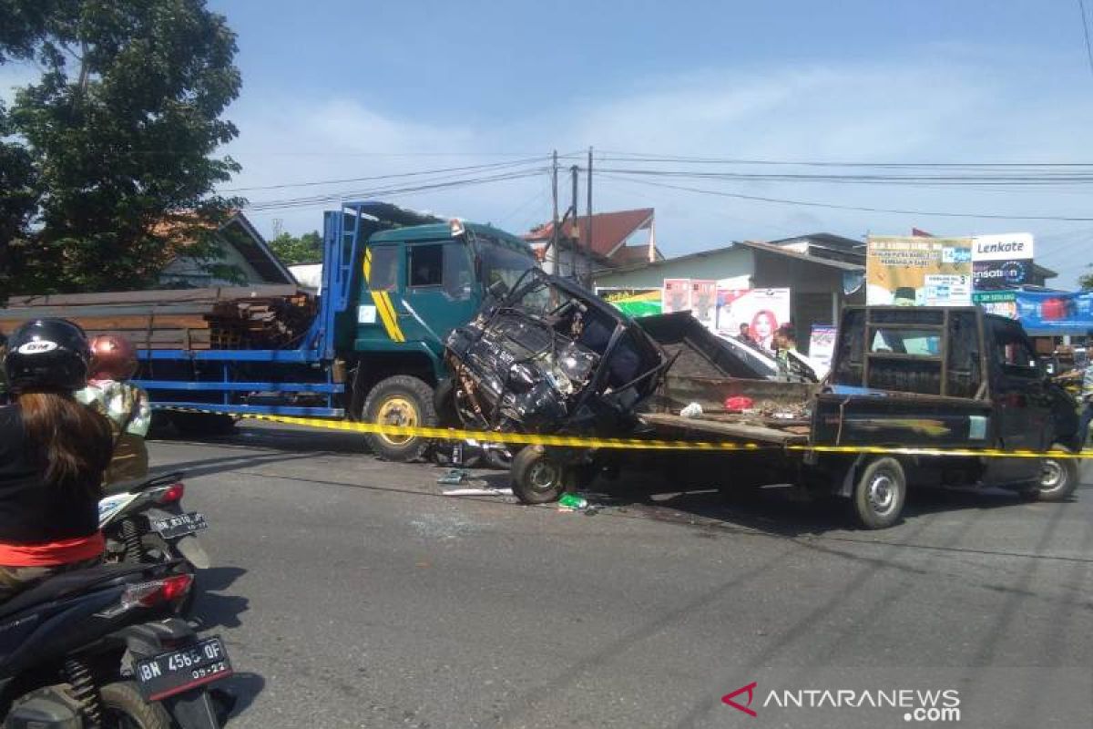 Kasatlantas: Akibat rem blong terjadi kecelakaan lalu lintas beruntun