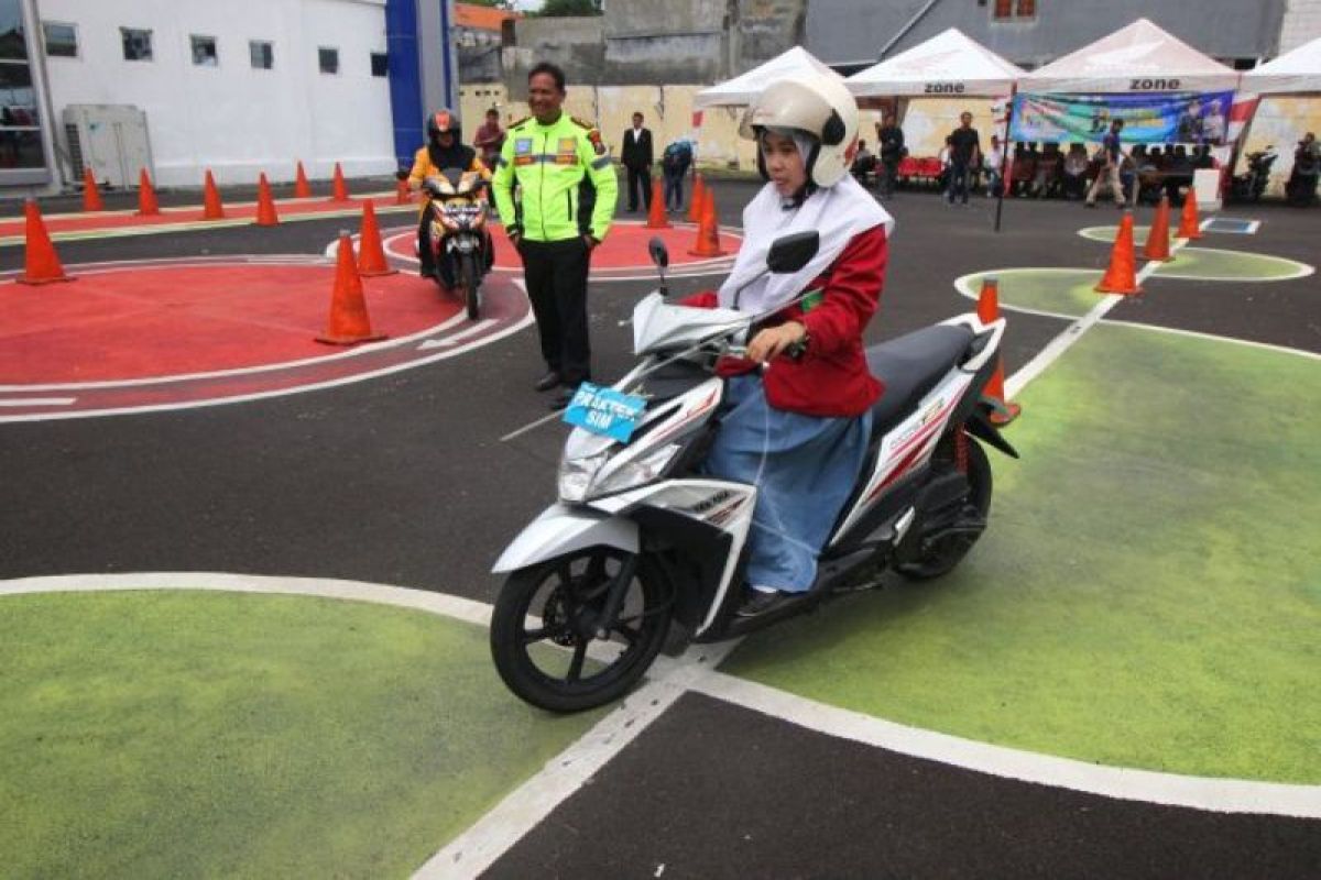 Melalui Millennial Road Safety Festival, polisi sampaikan pesan tertib berlalu lintas