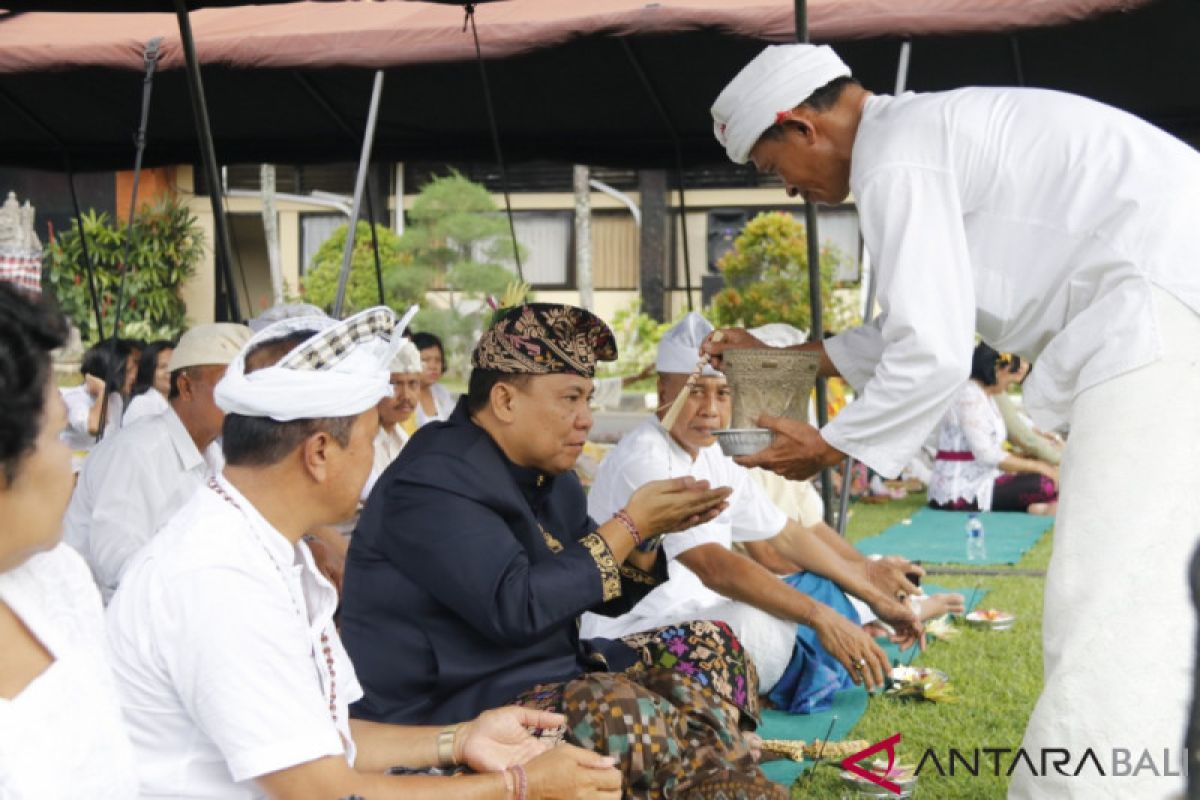 Kapolda Bali ikuti prosesi ritual 