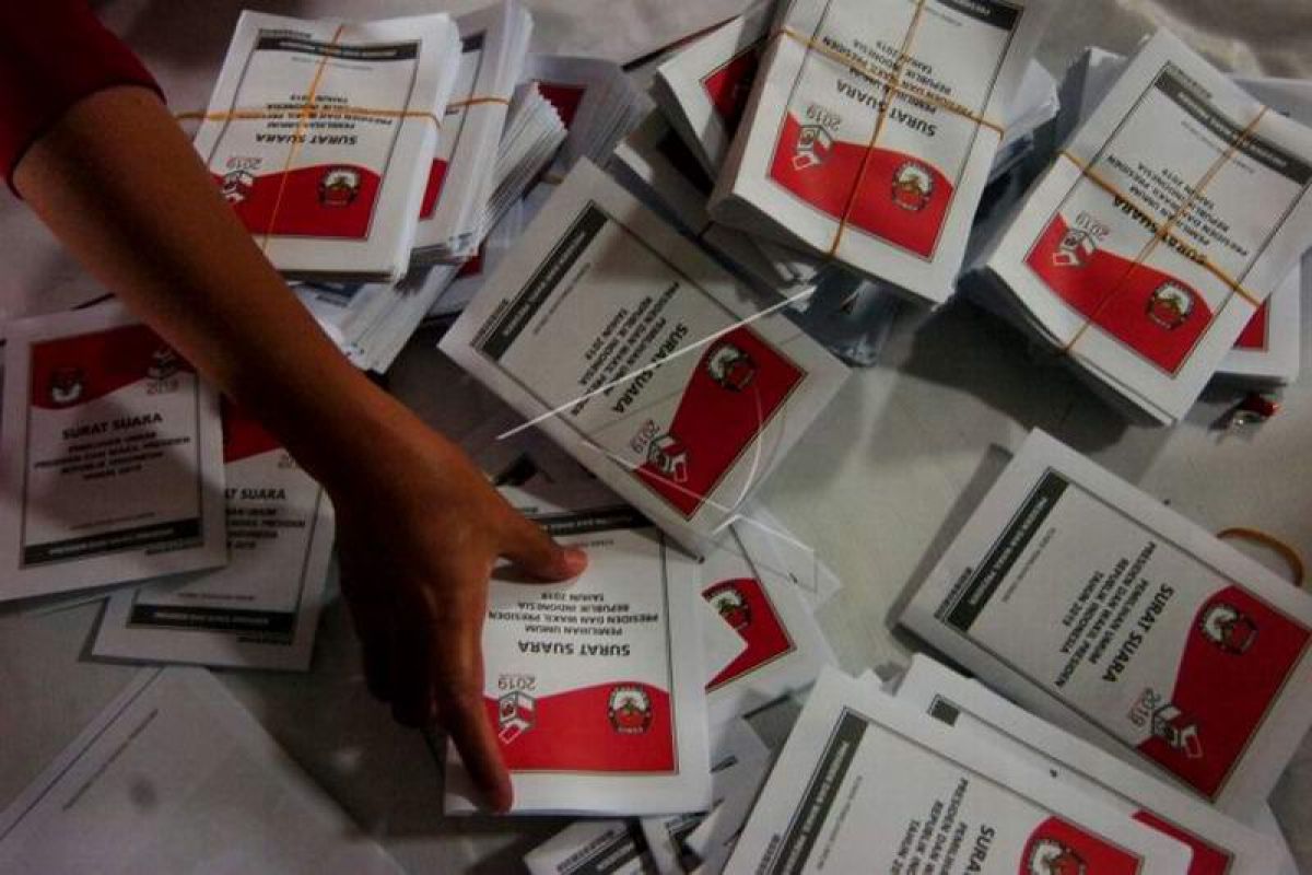 KPU Bangka Barat rekrut tenaga pelipat surat suara