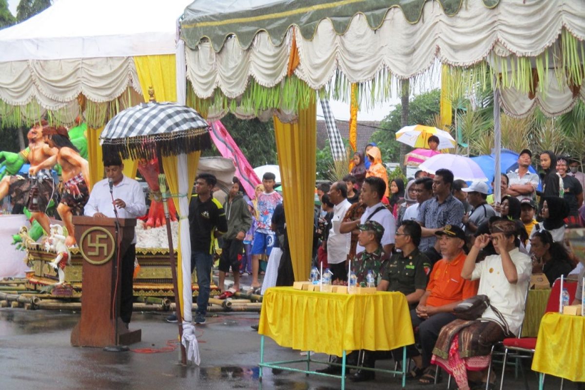 Warga Hindu di Kediri upacara Tawur Kasanga