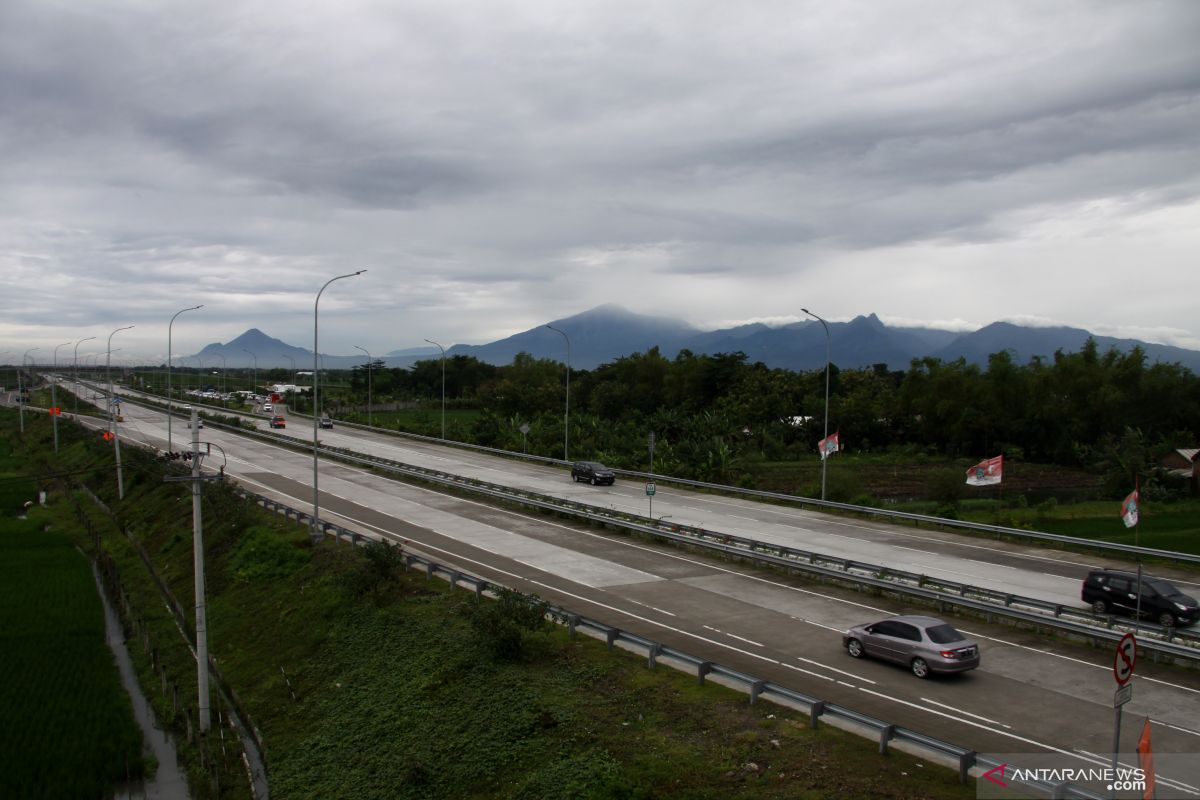Lebaran, Tol Jombang-Mojokerto bakal dilintasi 52.000 kendaraan