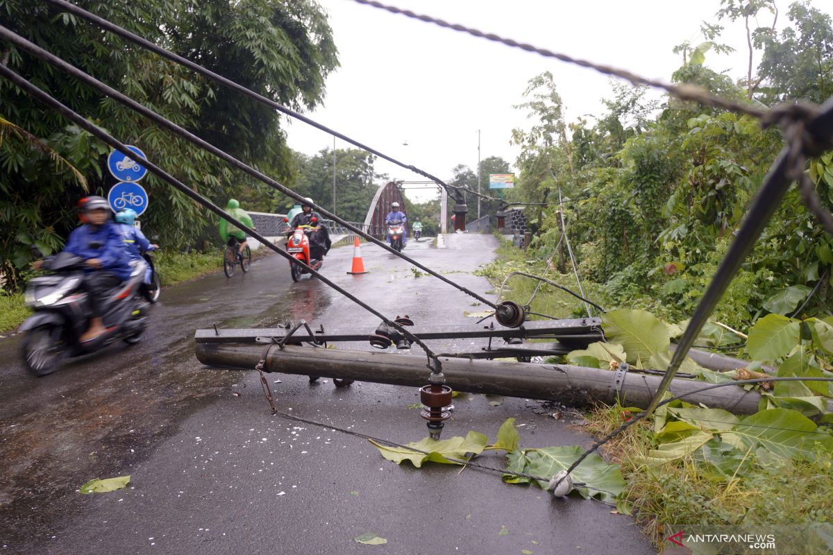 Warga Trenggalek diimbau waspadai bencana dampak peralihan musim