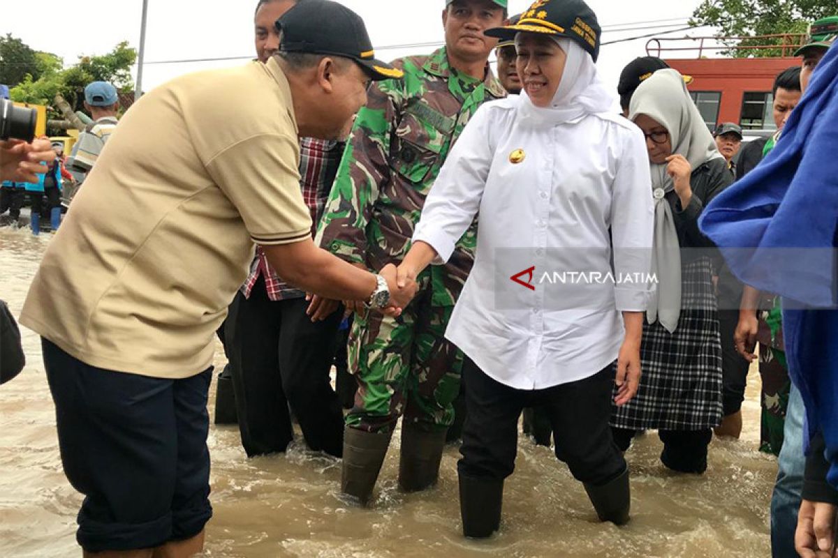 Khofifah: Bengawan Solo butuh lima sodetan atasi banjir (Video)