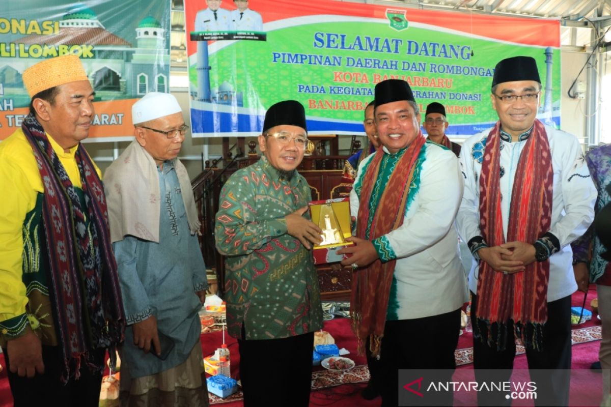 Wali Kota serahkan donasi Lombok