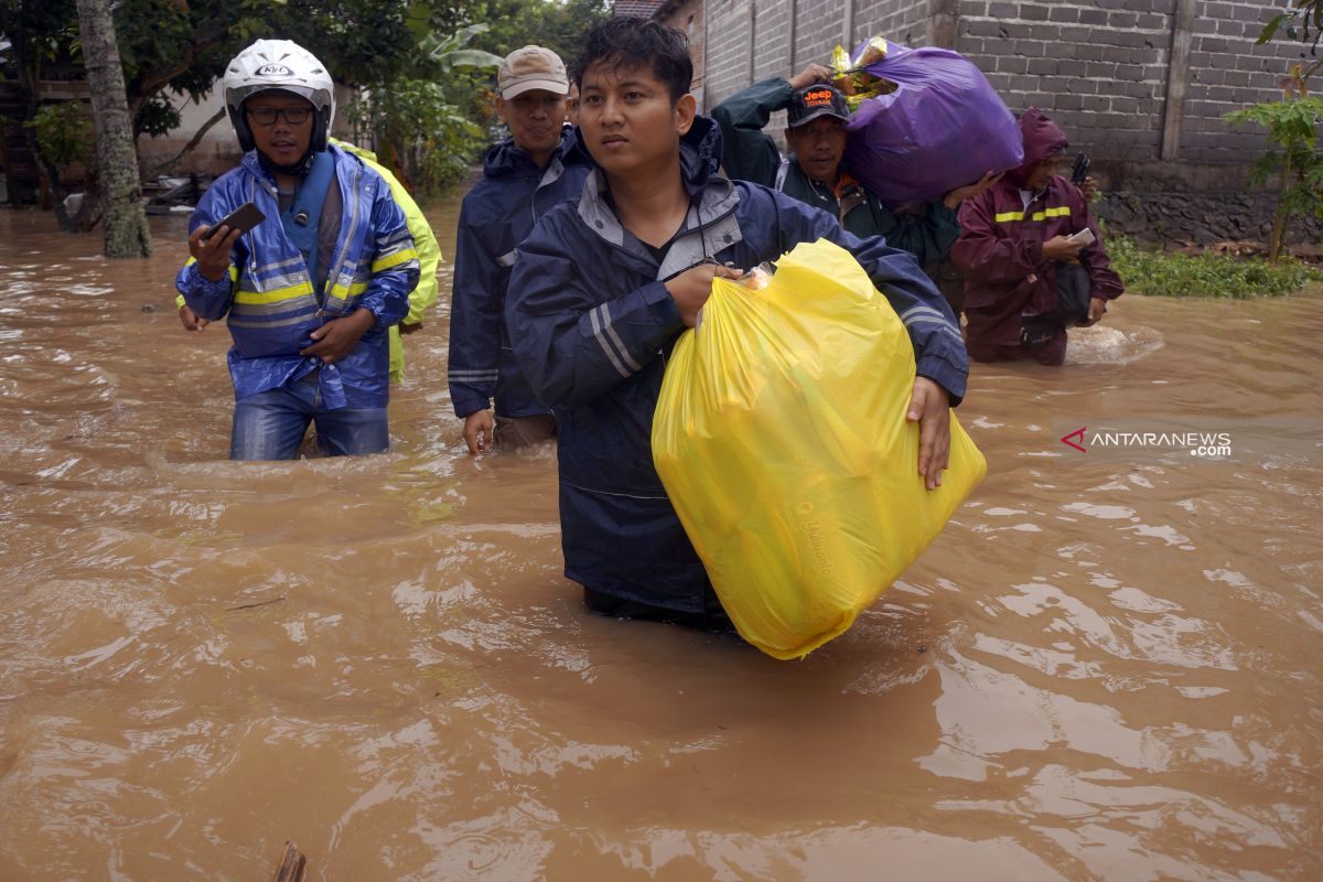 Pemkab Trenggalek tetapkan status siaga bencana banjir-longsor (Video)