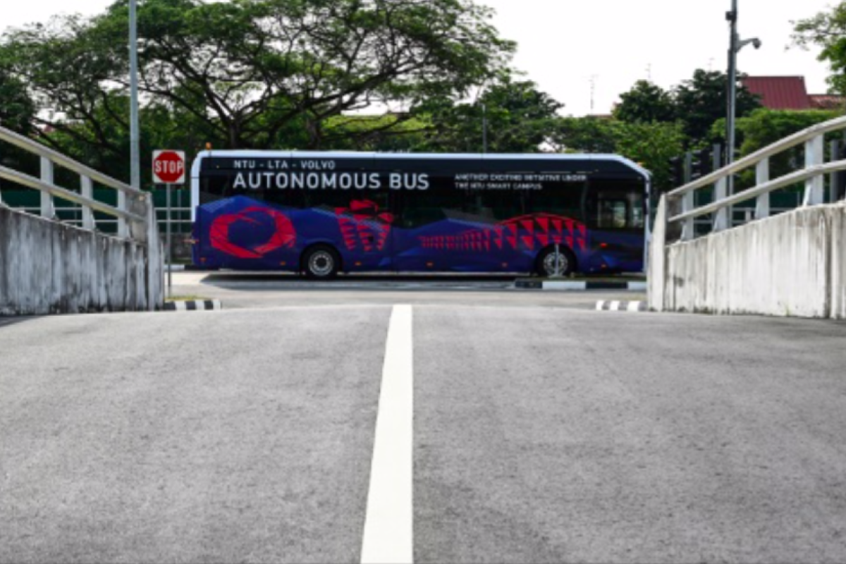 Volvo luncurkan bus listrik tanpa pengemudi di Singapura