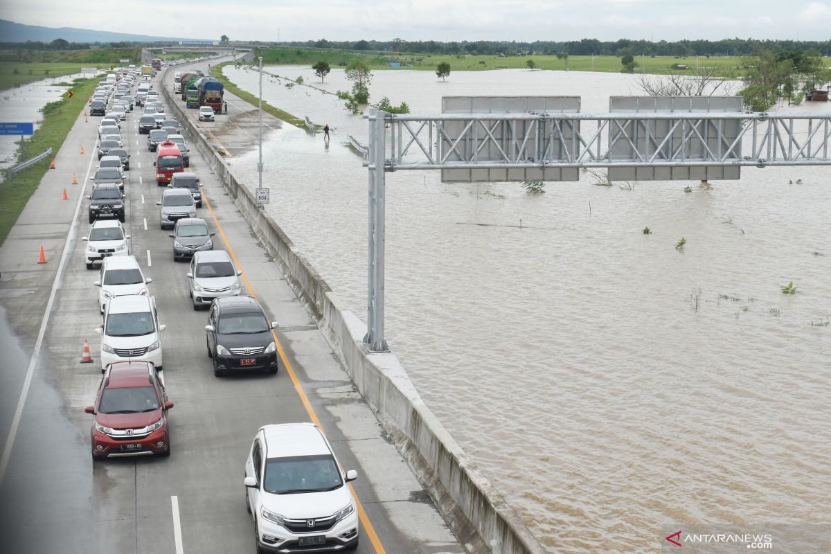 East Java`s Caruban-Madiun toll road reopened since early Friday