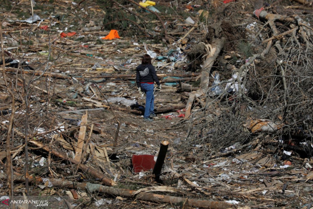 Tornado hantam Alabama AS, 5 orang tewas