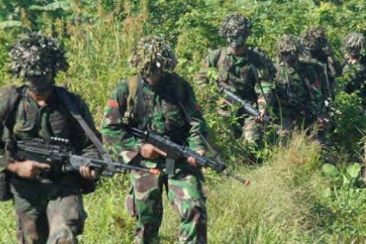 Tiga anggota TNI dilaporkan tewas dalam kontak tembak di Mugi