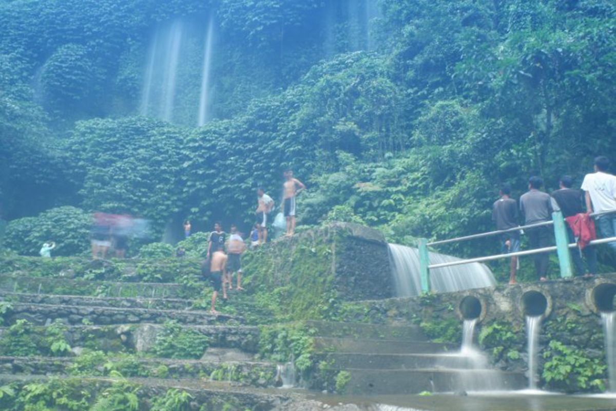 Air terjun Benang Kelambu nan eksotis