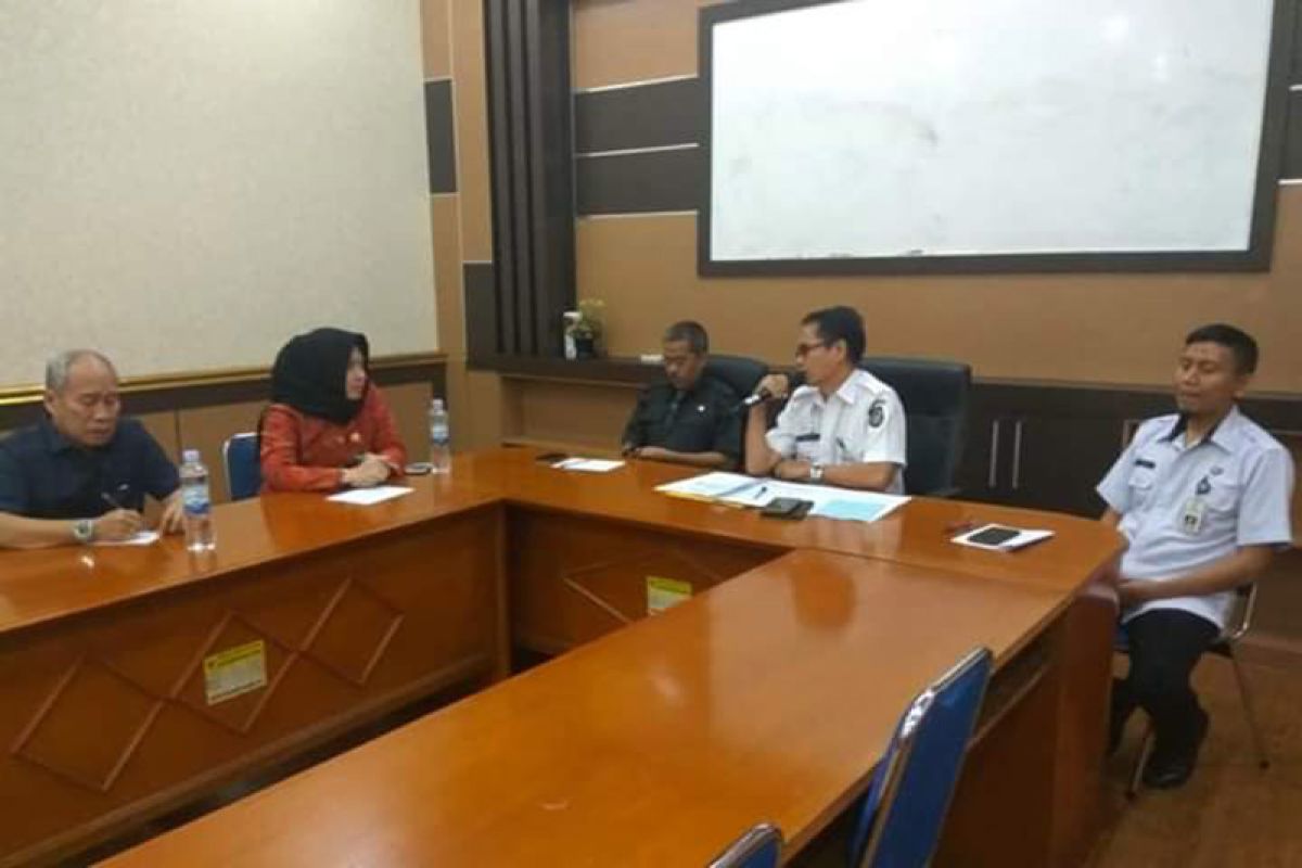 Ketua dan Komisi I DPRD Sulbar konsultasi dengan BKD Sulawesi Selatan