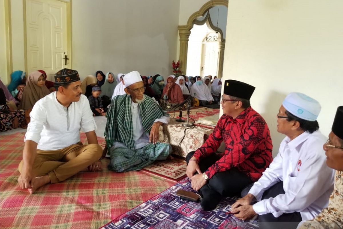 Sekretaris TKN minta doa restu ulama kharismatik Aceh untuk Jokowi-Ma'ruf Amin