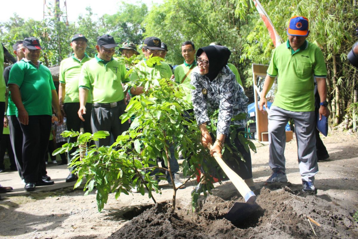 Pemkab Sleman ajak masyarakat kurangi penggunaan plastik