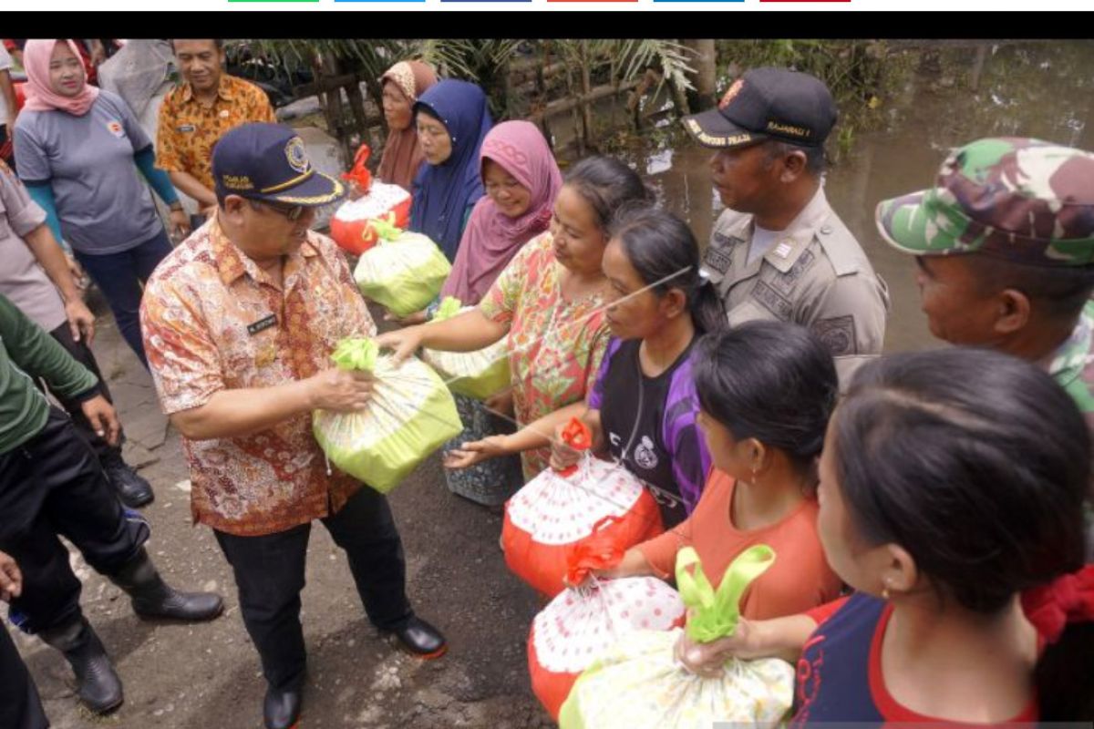 Pemkab Tulungagung mulai salurkan bantuan untuk korban banjir