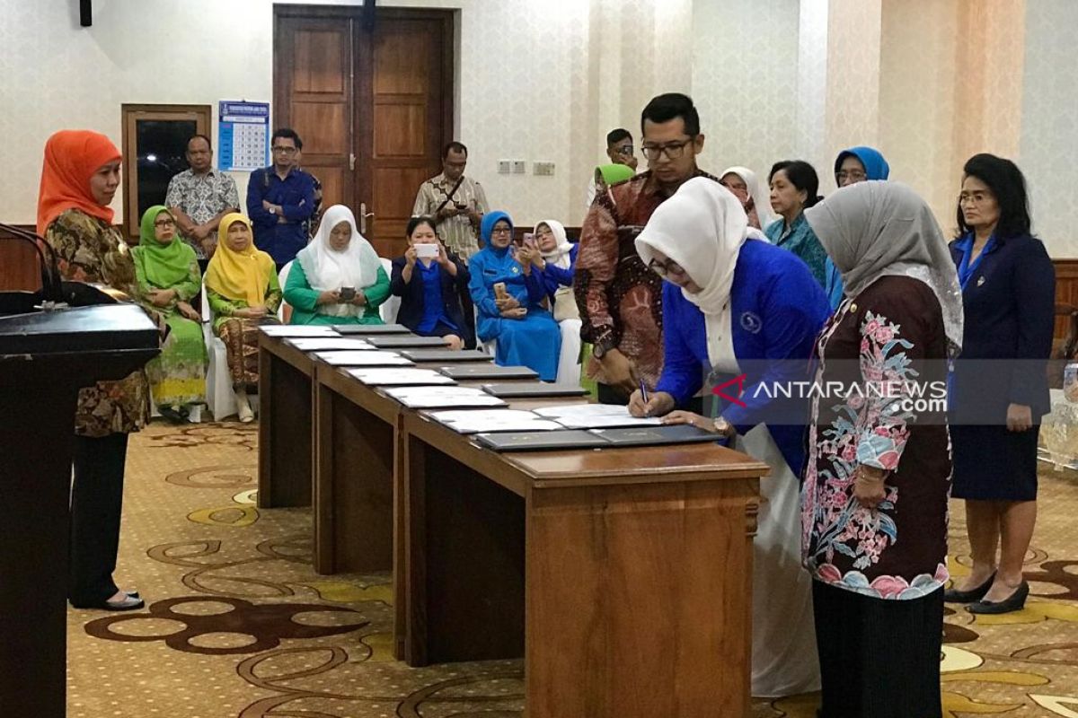 Gubernur Jatim gandeng organisasi wanita tangani masalah sosial