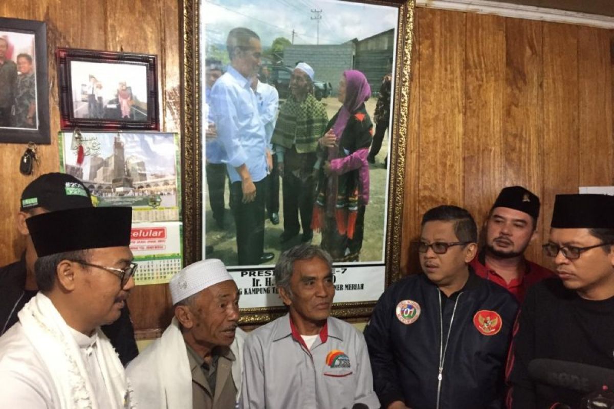 Ayah Angkat: Fitnah kepada Jokowi tindakan tidak beradab