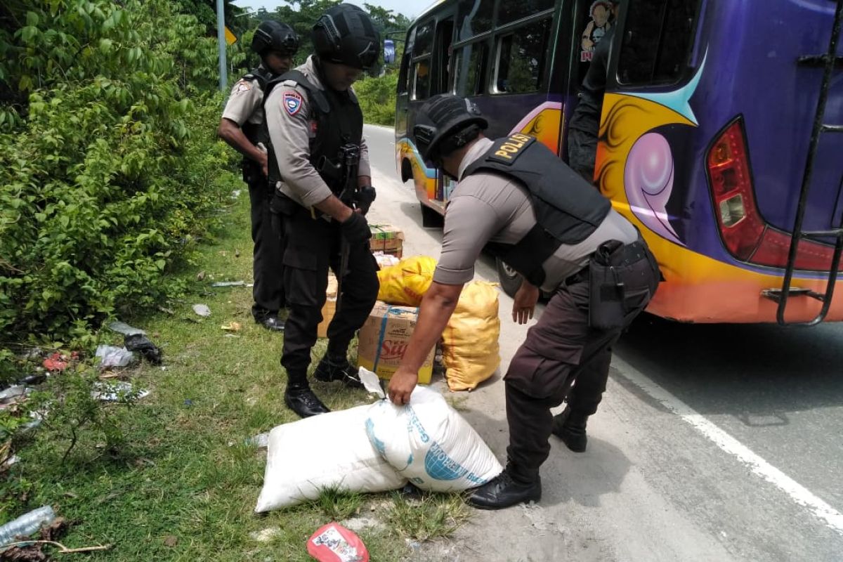 Polisi tingkatkan razia miras masuk Ambon