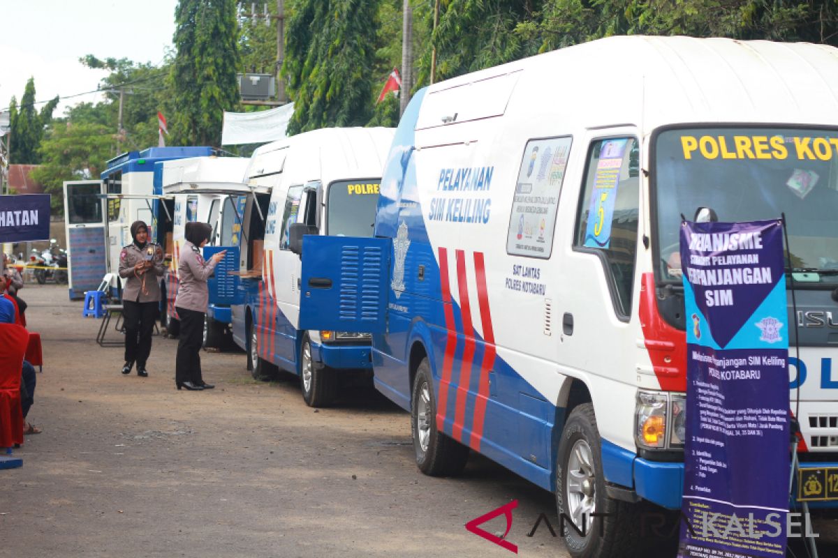 72 hours nonstop driver's license service set MURI record