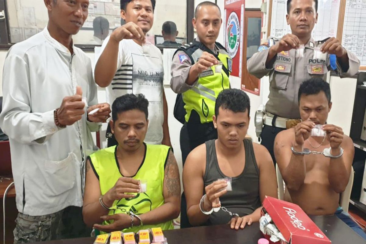 Polres Barut tangkap tiga orang jaringan narkoba tanpa perlawanan