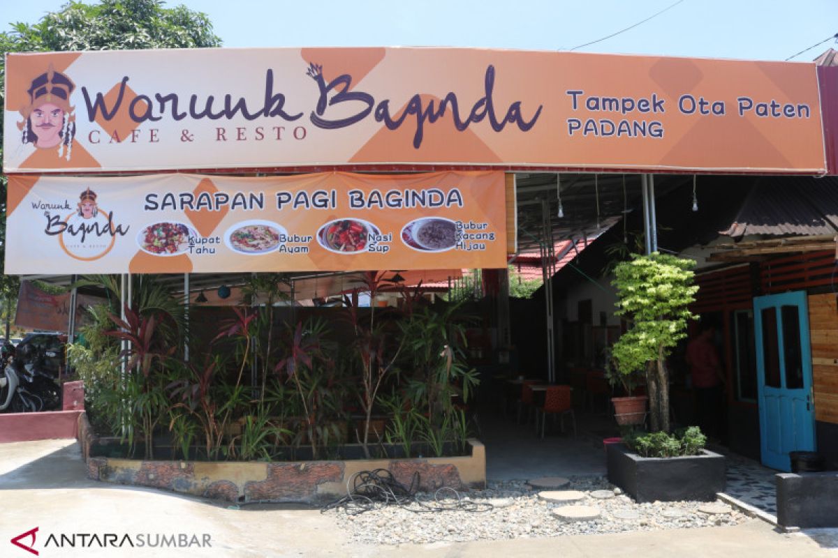 Warung Baginda di Kota Padang sajikan makanan Sunda