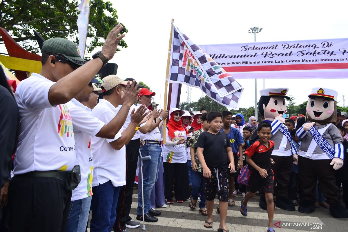 Ribuan Warga Tanah Datar meriahkan Milenial Road Safety Festival di Batusangkar
