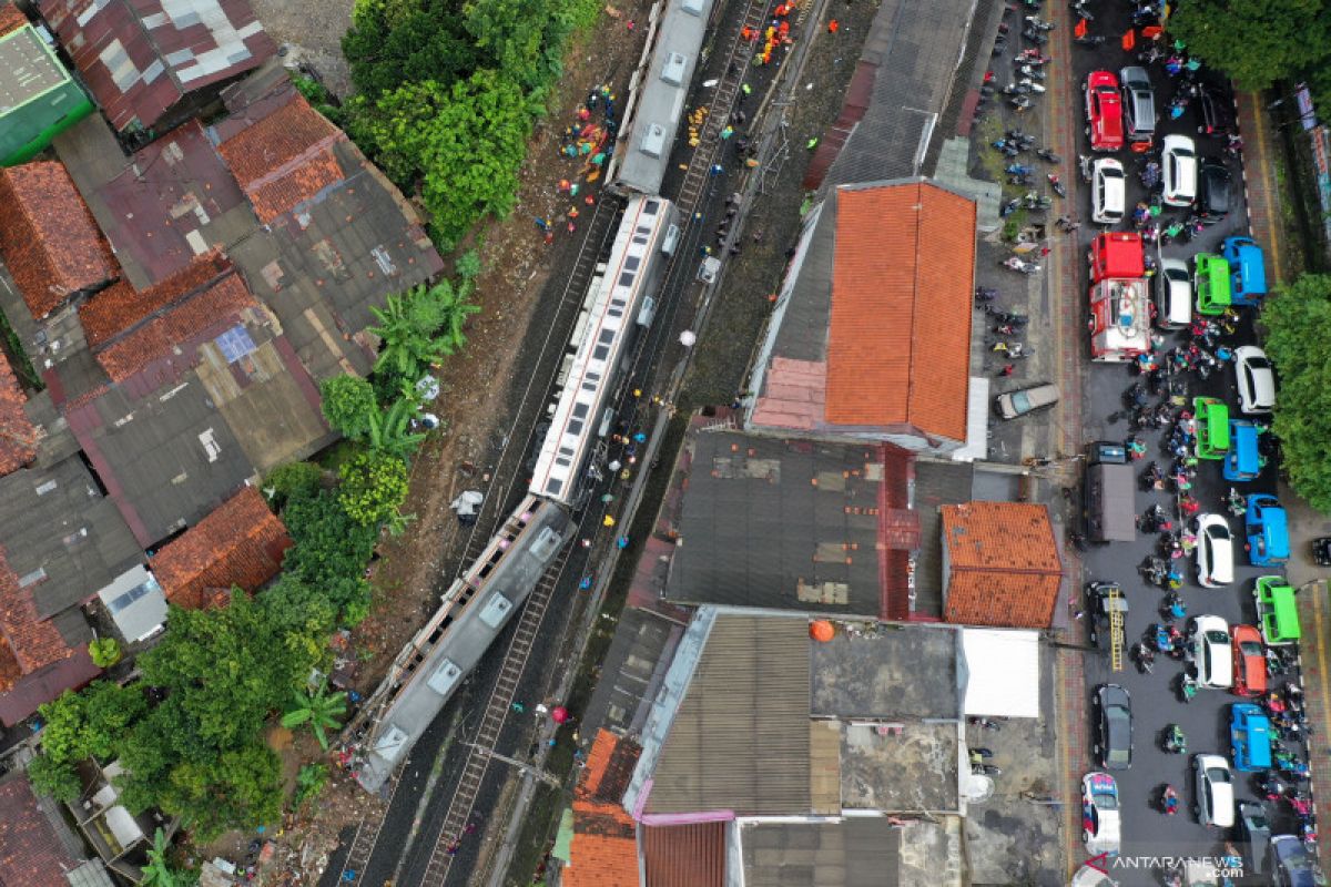 Korban KRL anjlok sudah ditangani dengan baik