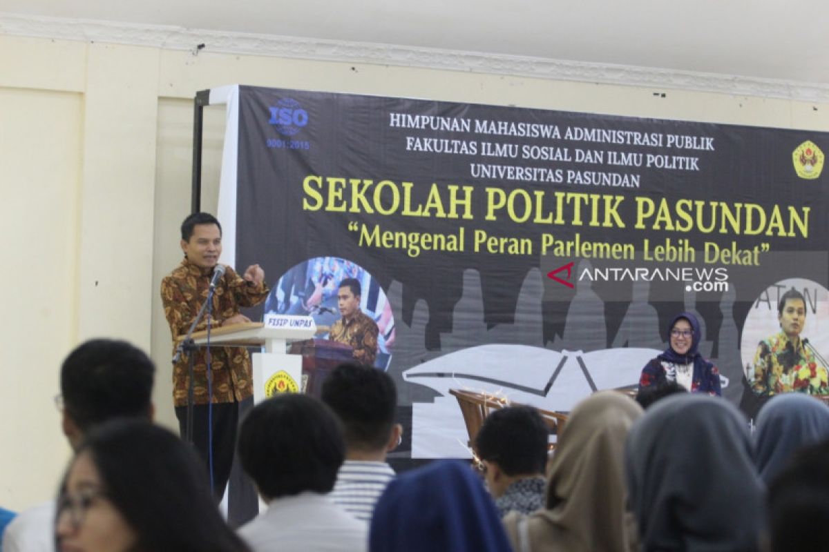 Sesjen MPR buka 'Sekolah Politik Pasundan'