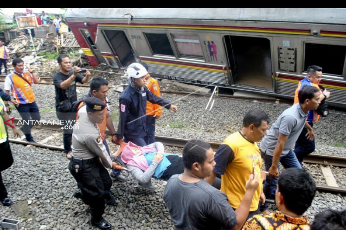 Menhub tinjau lokasi anjloknya KRL