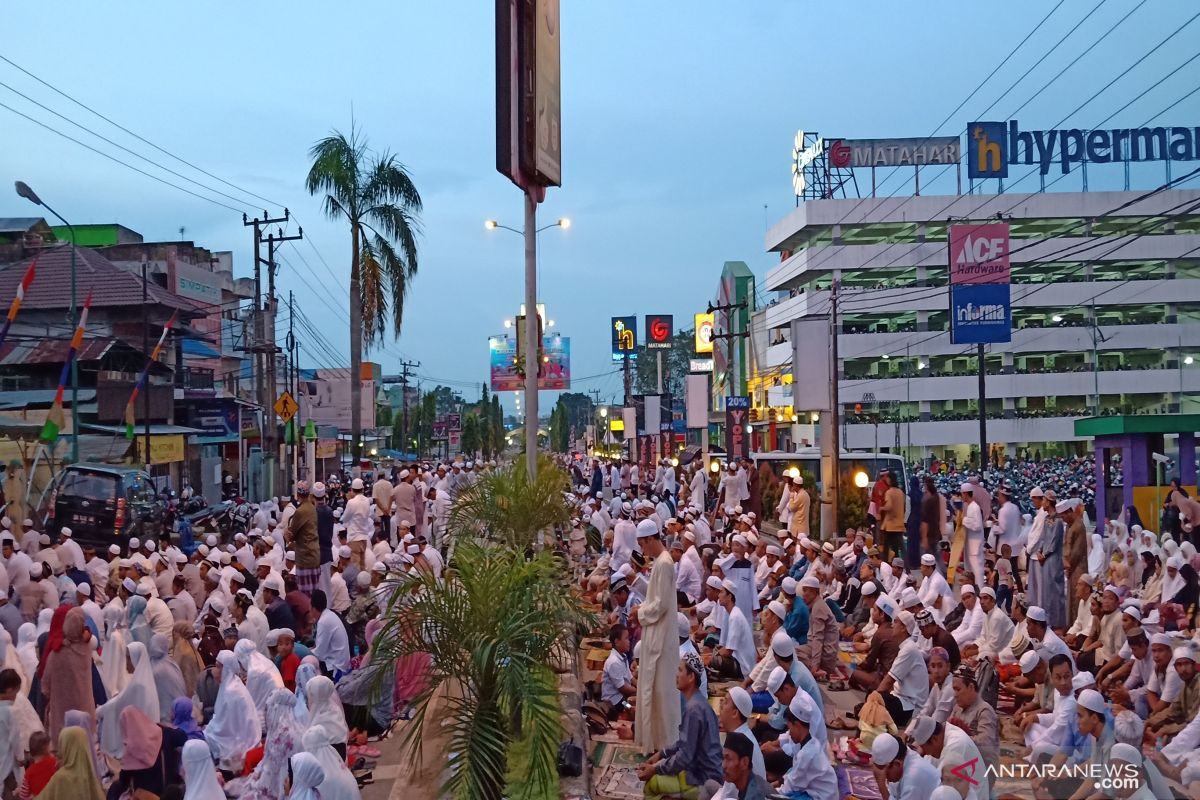 Roads to Sekumpul Martapura closed