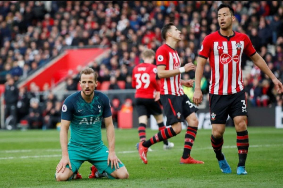 Southampton bangkit dan hajar Spurs 2-1 di St Mary