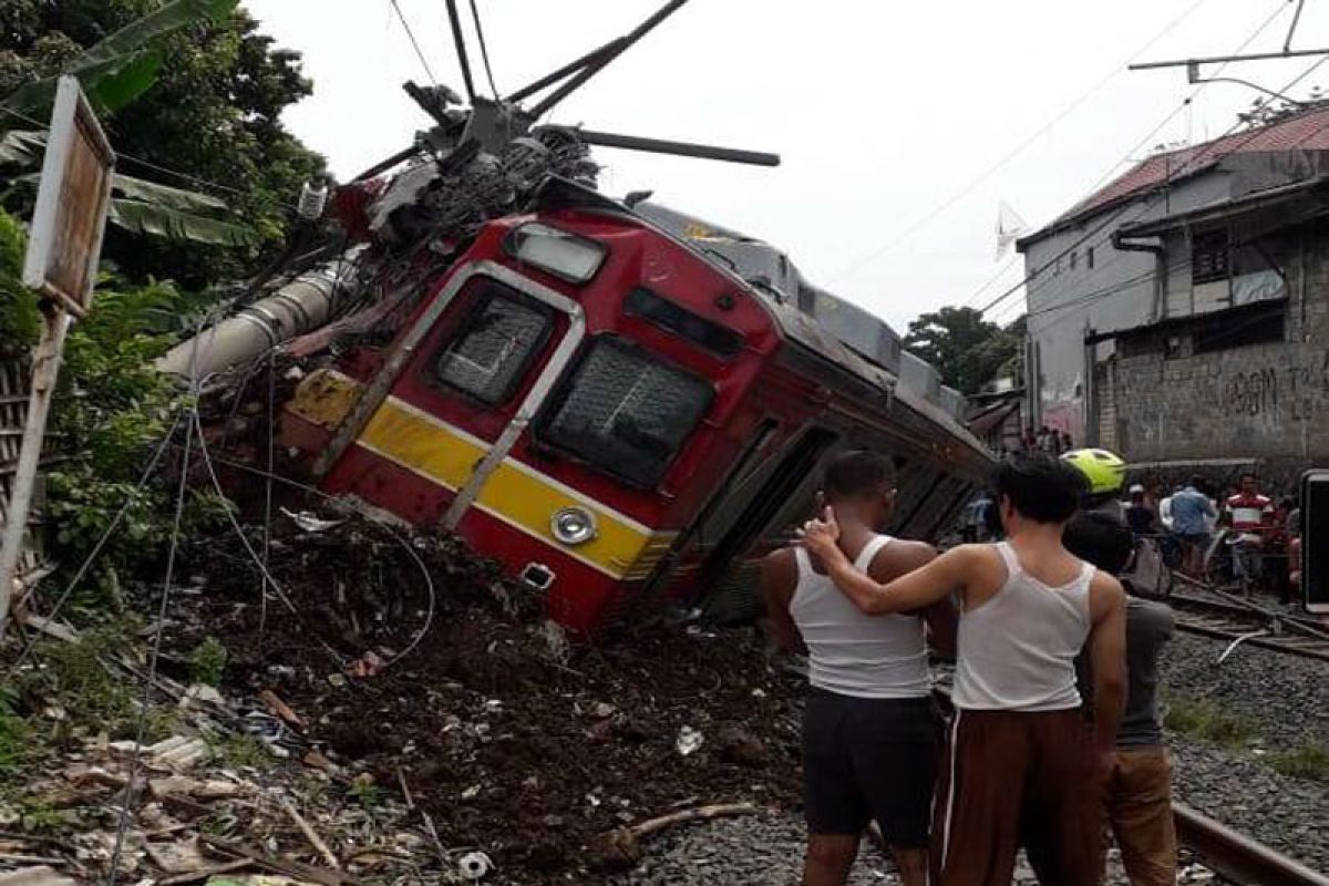 RS Salak rawat tiga korban KRL anjlok di Bogor