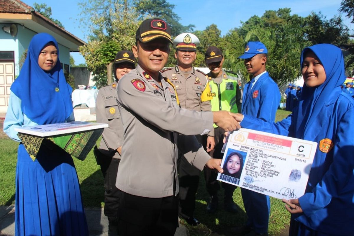 Polisi Blitar gelar Simaskosin di SMAN 1 Talun