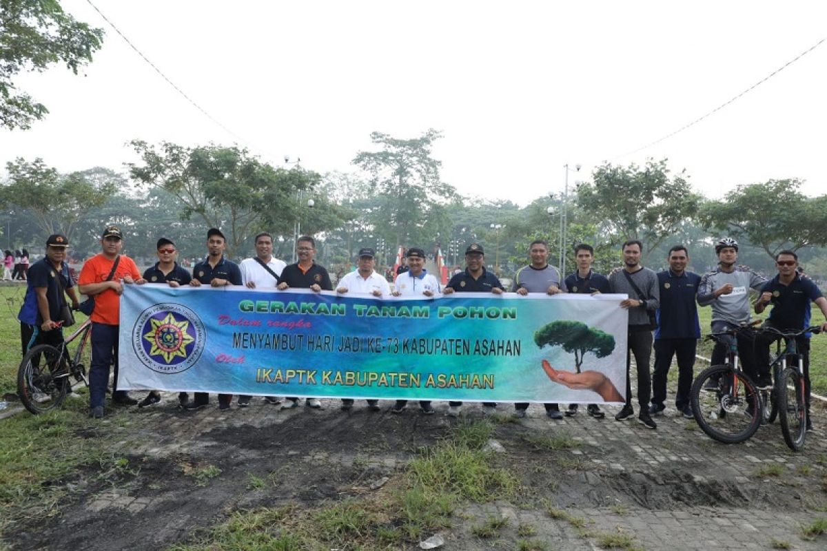 Alumni IKAPTK Asahan peduli lingkungan