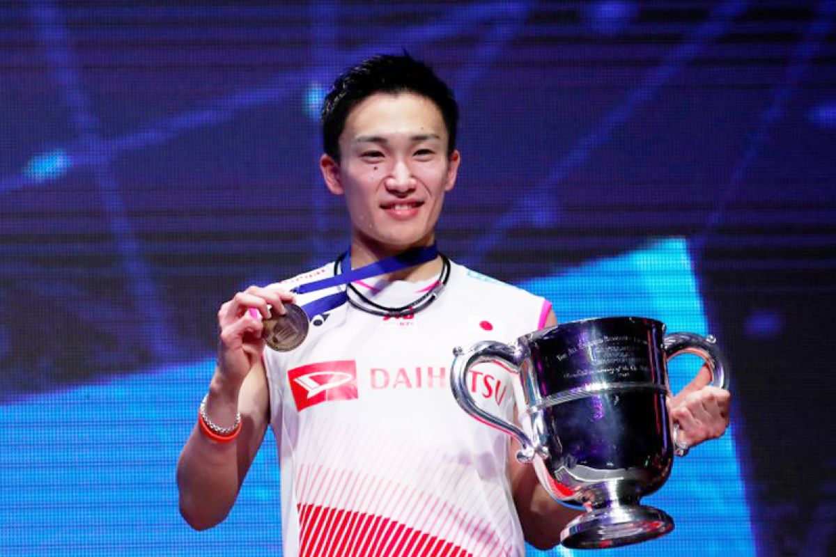 Momota berhasil cetak sejarah bagi Jepang di juara All England 2019