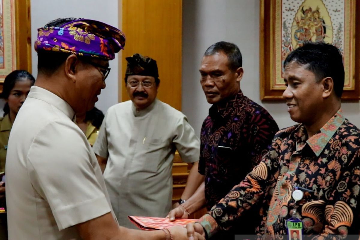 Badung serahkan hasil audit Lembaga Perkreditan Desa