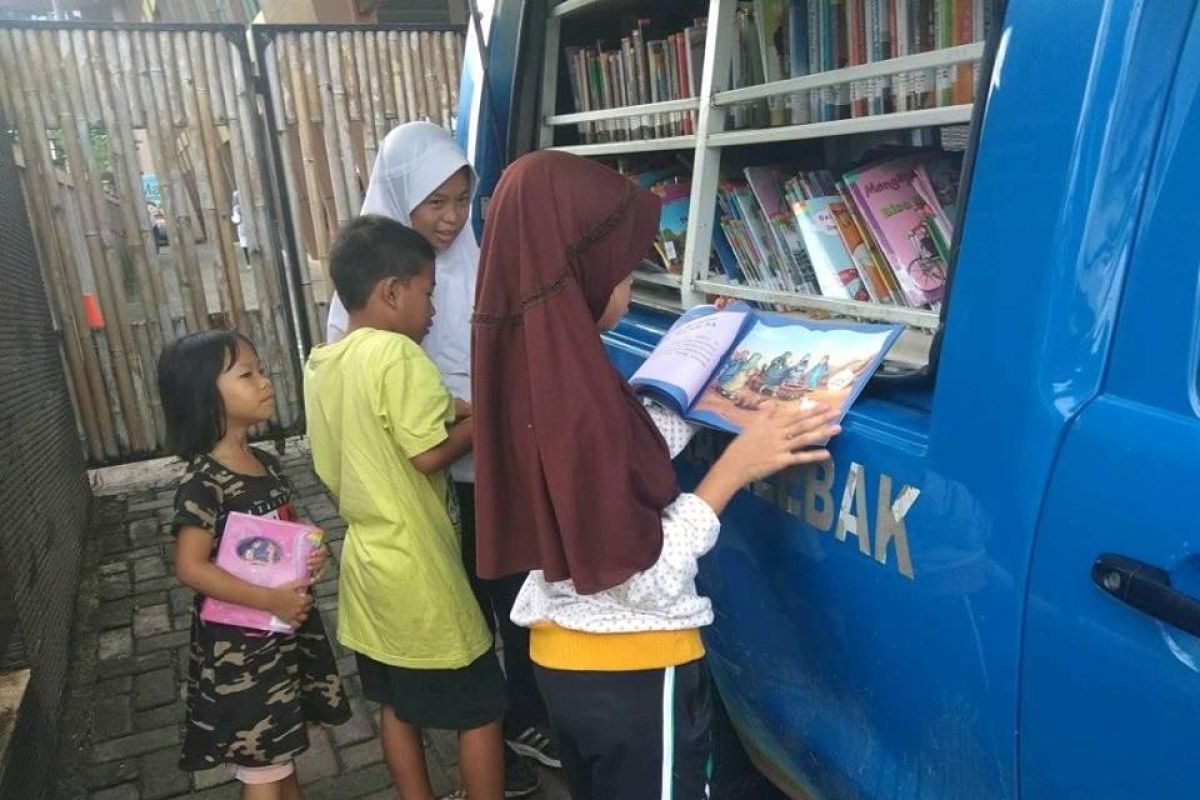 Pemkab Lebak layani perpustakaan mobil keliling budayakan membaca