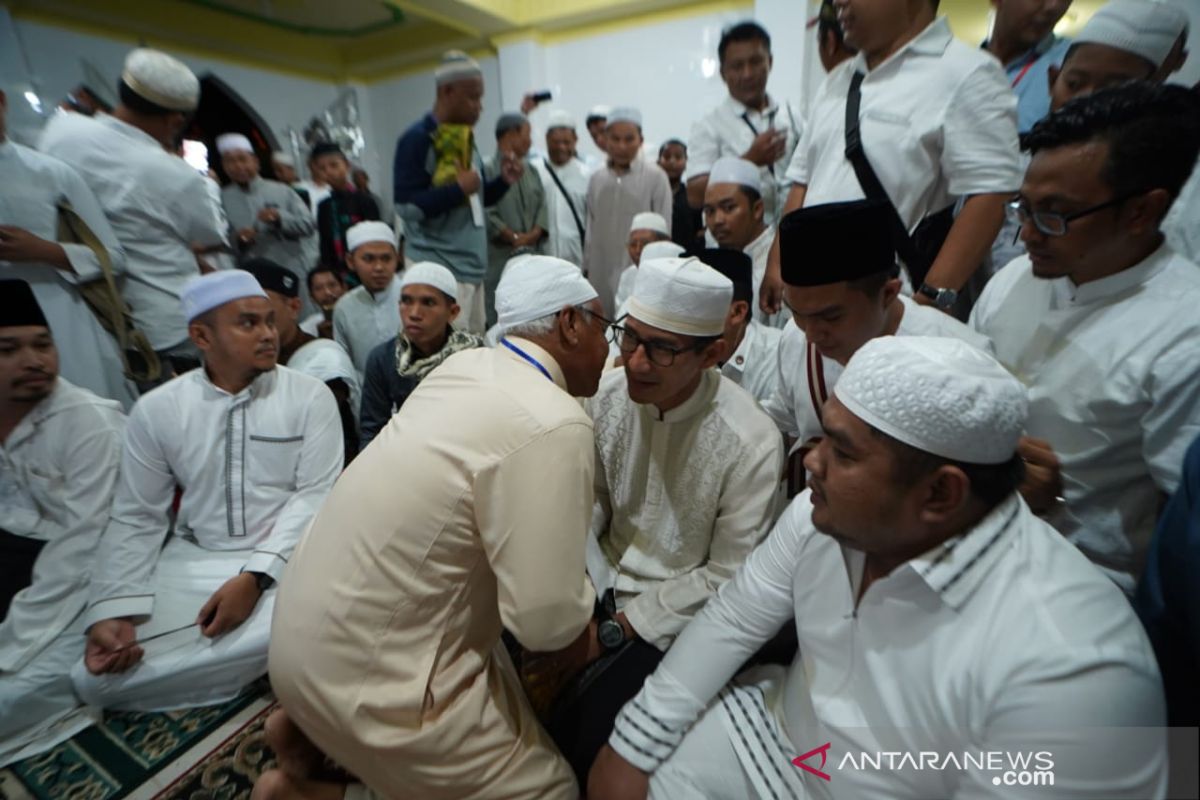 Sandiaga Uno hadiri Haul Guru Sekumpul