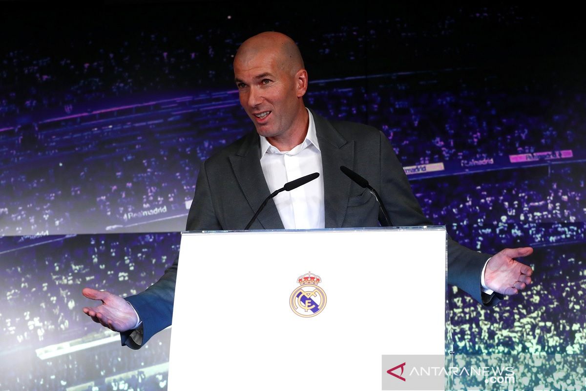 Latih Madrid lagi, Zidane tak pikirkan risiko pertaruhan reputasi