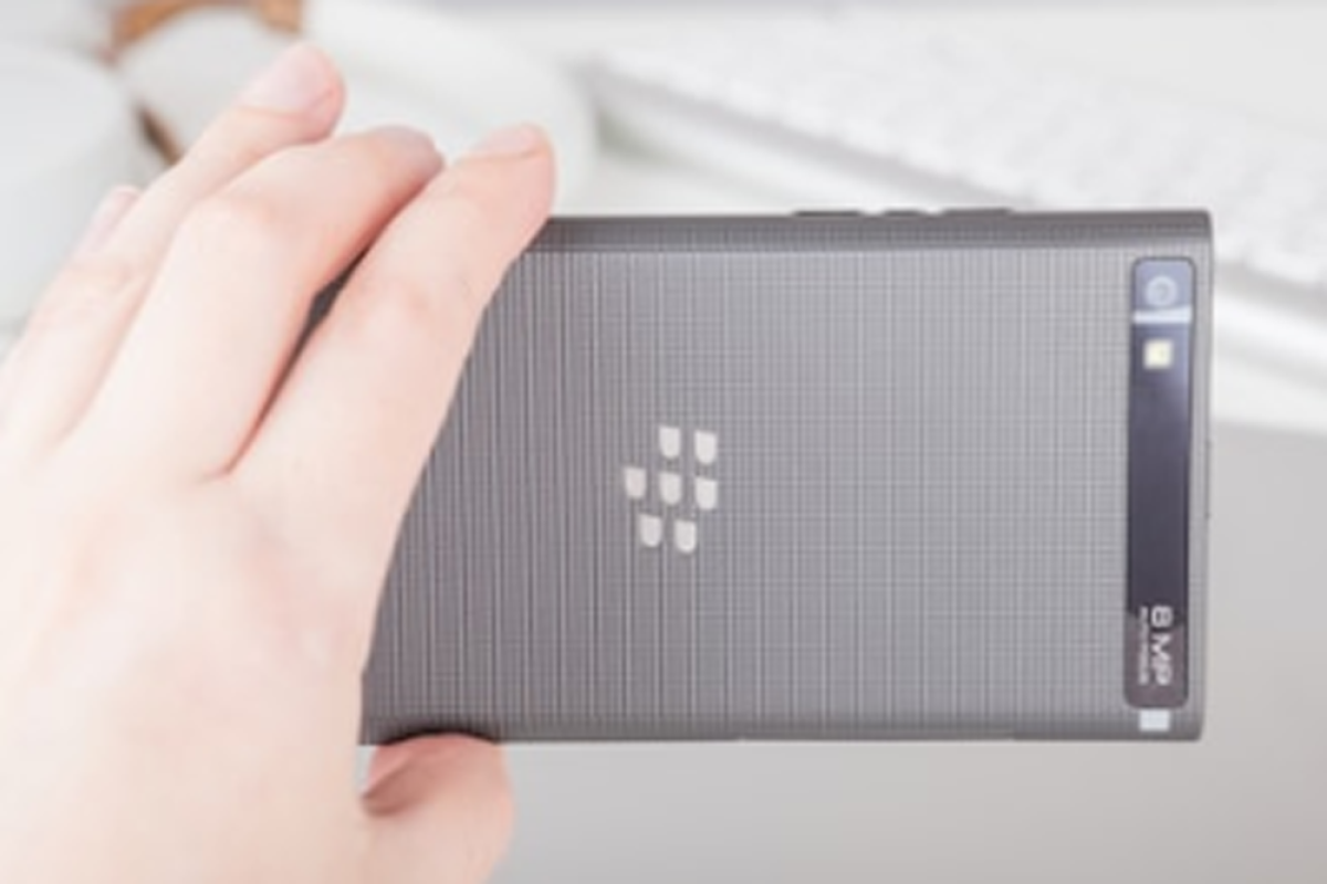 BlackBerry belum berencana masukkan teknologi ponsel lipat