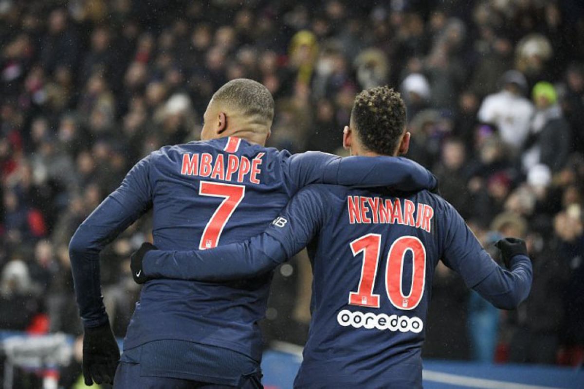 Presiden Real Madrid ingin boyong Mbappe dan Neymar?