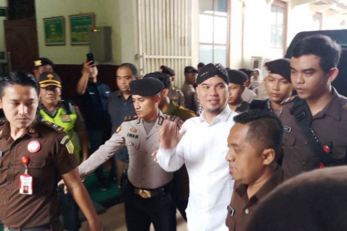 Sidang Lanjutan Ahmad Dhani, ajukan tiga saksi