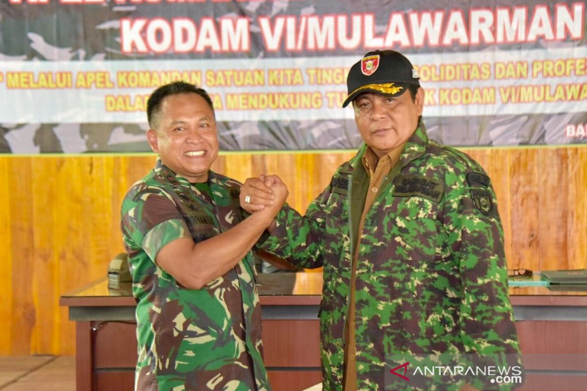 Gubernur Kalsel dianugerahi Sahabat Mulawarman