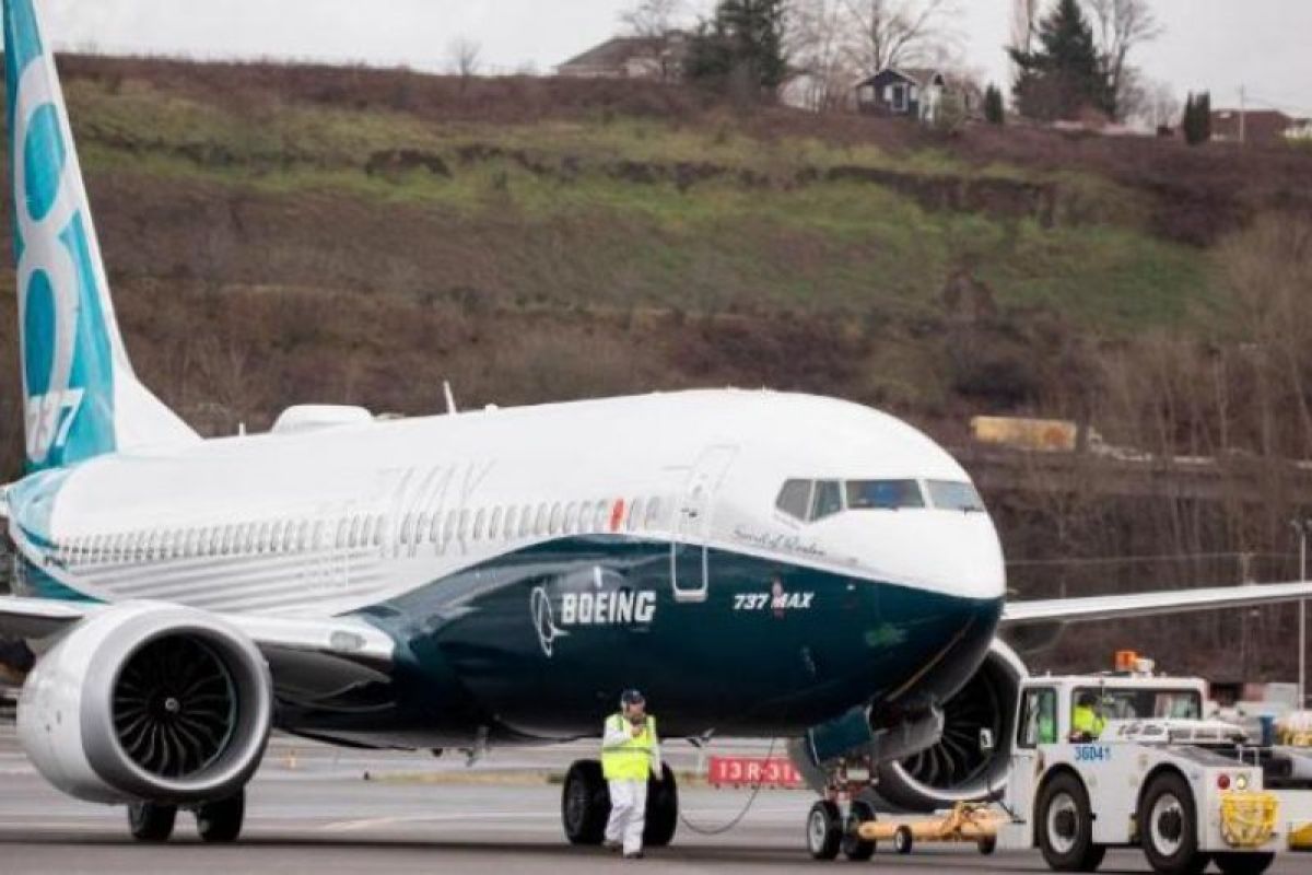 Italia larang penerbangan semua pesawat Boeing 737 MAX 8