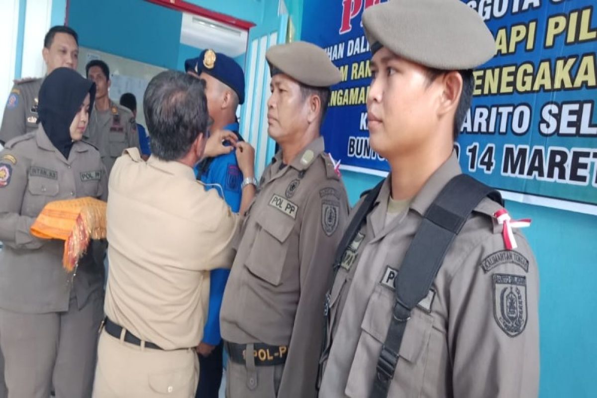 Hadapi pemilu, anggota Satpol PP dan Damkar Barsel latihan pengendalian massa